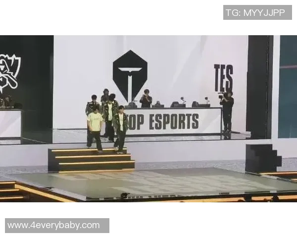 esports数据电竞赛事热议BLG团队配合引发争议分析与讨论